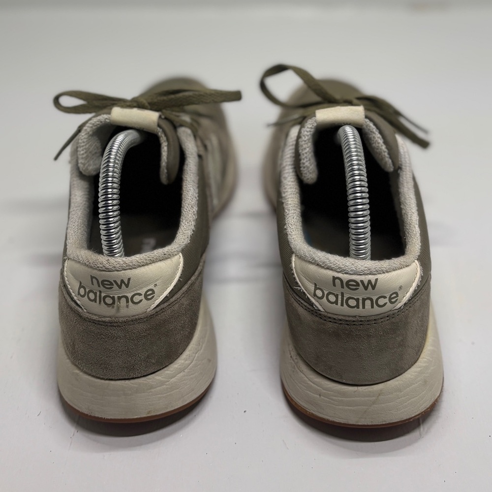 New Balance 420 Sneakers Men’s 8.5 Olive Green Suede Mesh Casual Retro Shoes - Picture 7 of 13